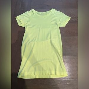 Like new, smoke free home